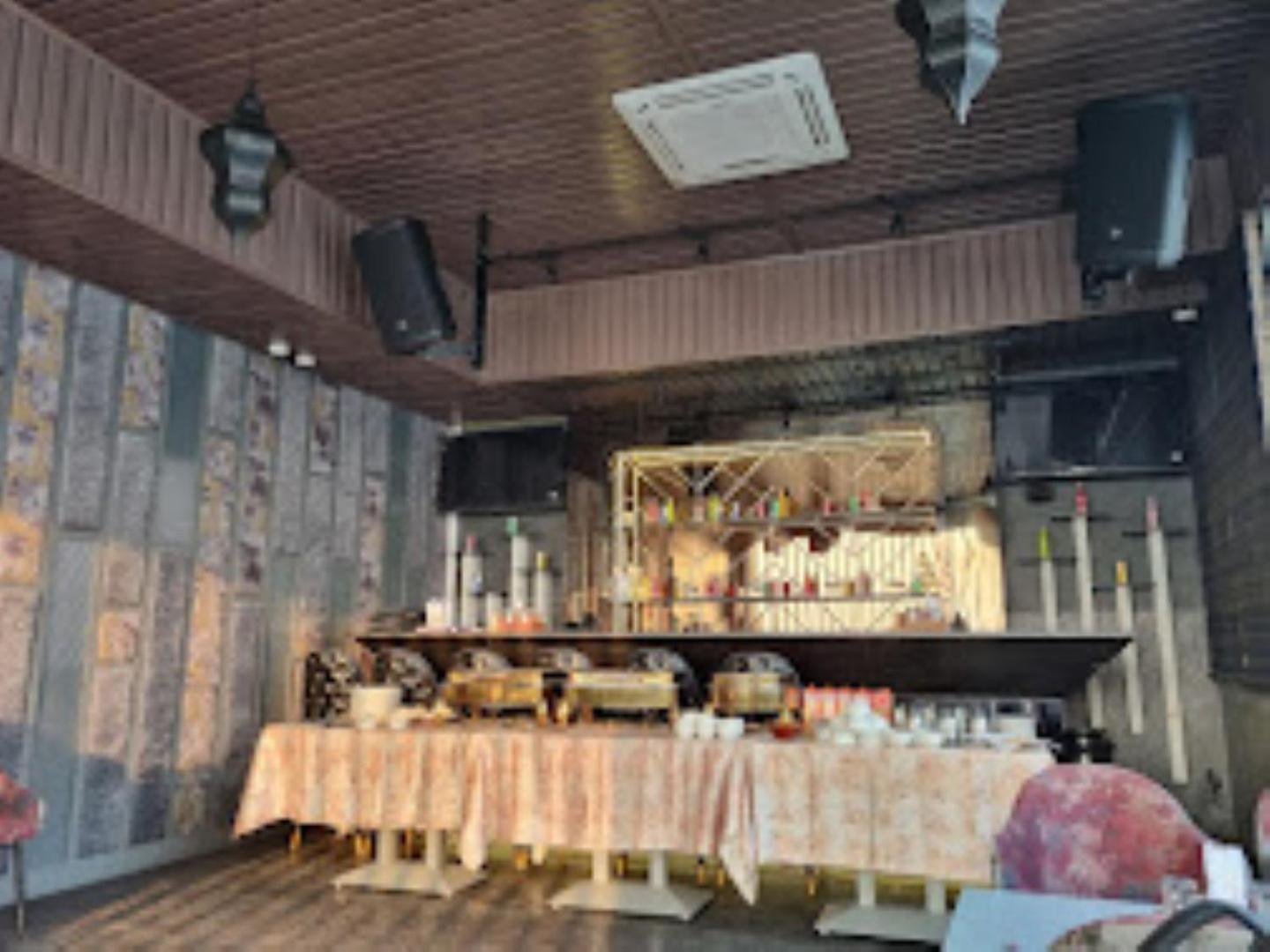 Red Orchid Hotel Kanpur Buitenkant foto